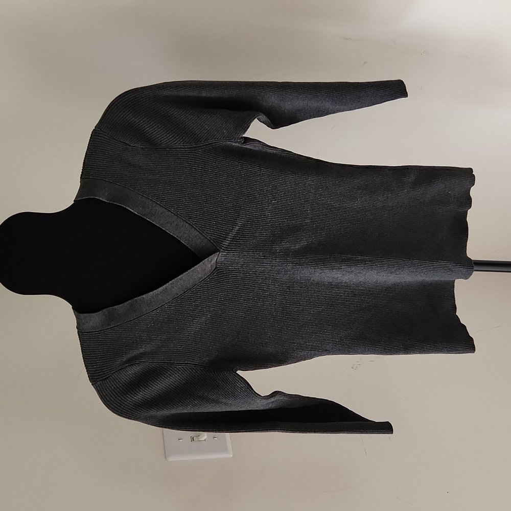 INC Charcoal 3/4 sleeve v-neck sweater, size L